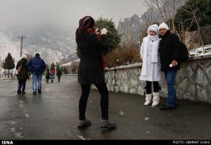 First-Snow-in-Tehran-15