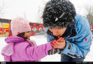 First-Snow-in-Tehran-20